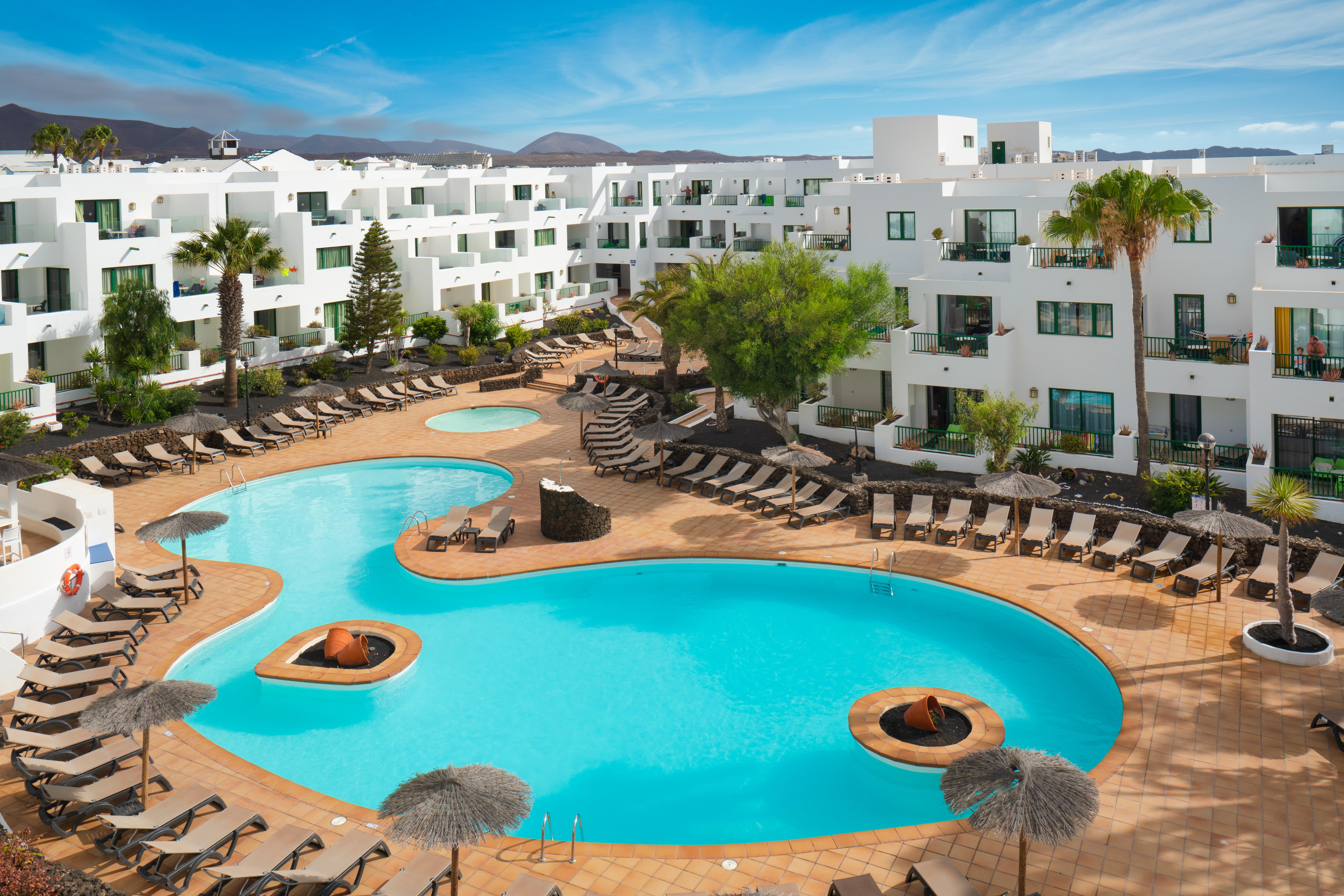 galeon-playa-in-costa-teguise-lanzarote-holidays-from-211pp